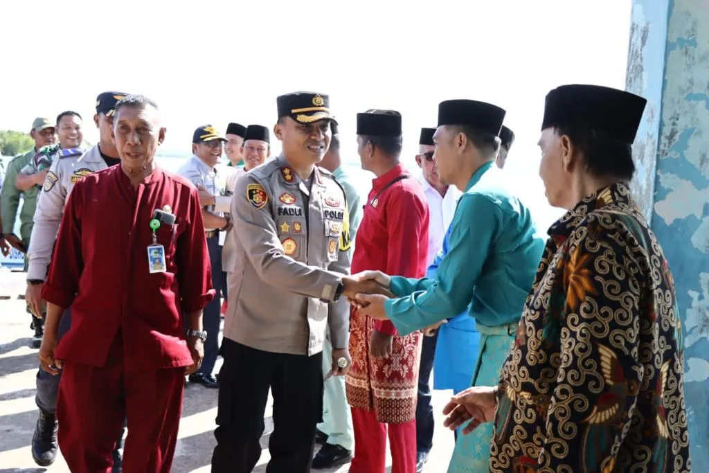 Curhat Kamtibmas Kapolres Lingga Di Bakung Serumpun