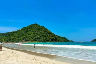 Pantai Selong Belanak Lombok.jpg