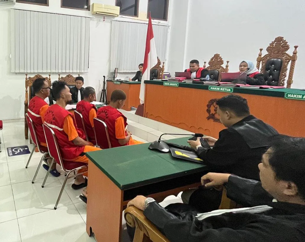 Suasana sidang pembacaan tuntutan 4 terdakwa narkoba di Pengadilan Negeri Karimun | Foto: Ami
