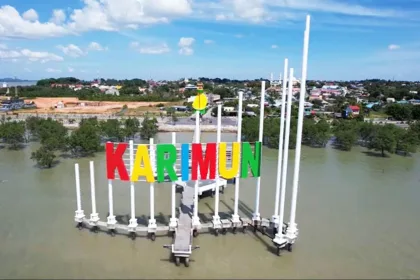 Tugu Karimun.jpg