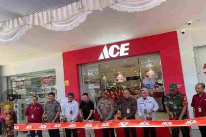 Peresmian Ace Hardware 11zon