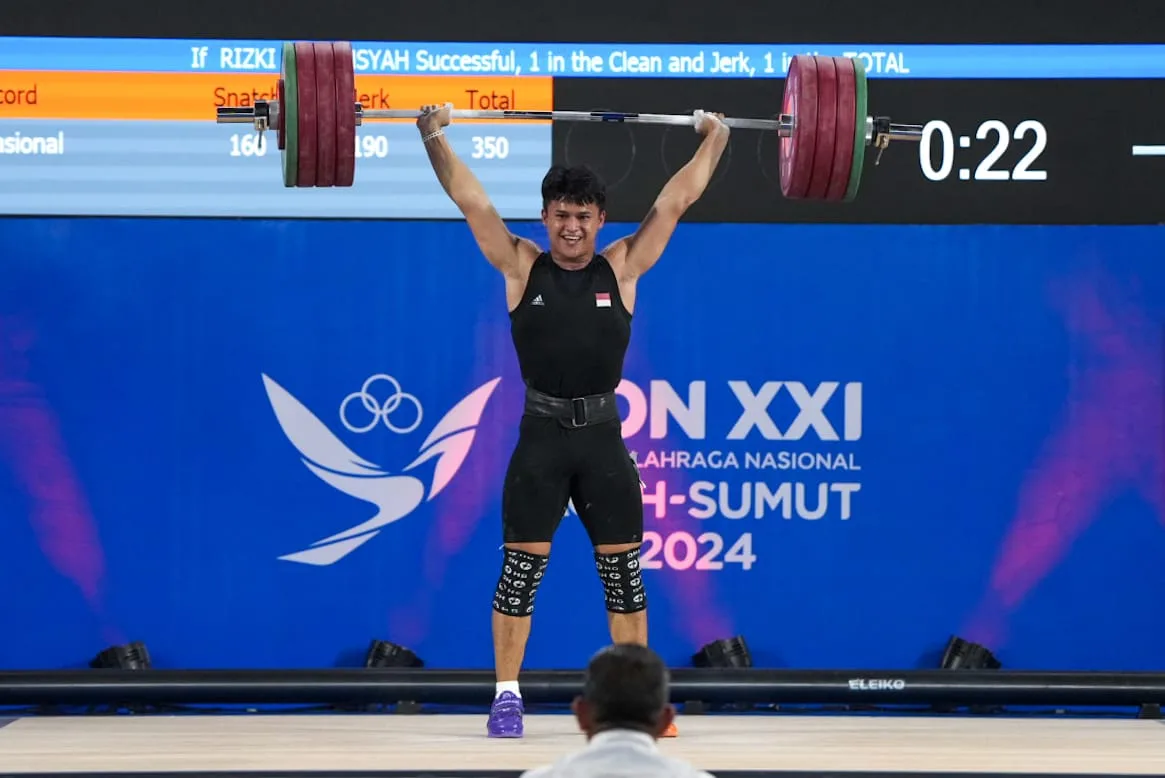 2967lifter Rizki Juniansyah Bangga Raih Medali Emas Dan Pecahkan Rekor Nasional Di Pon Xxi Aceh Sumut 2024