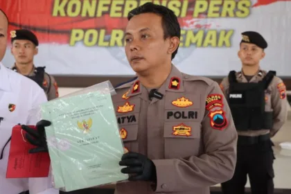 Ngaku biro jasa pria ini perdaya korban dengan sertifikat tanah palsu 10