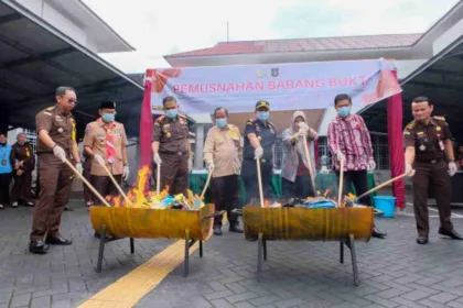 Berita lingga (19)