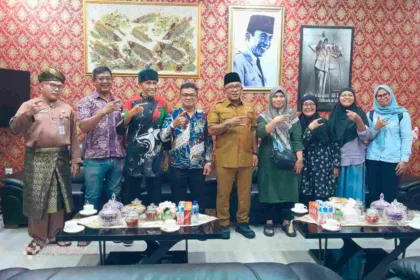 Audiensi pedagang pasar bincen 11zon