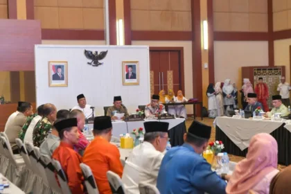 Kutipan berita lingga (2)