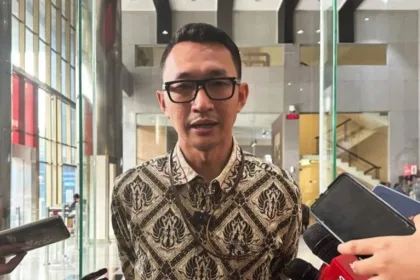 Kutipan berita lingga (61)