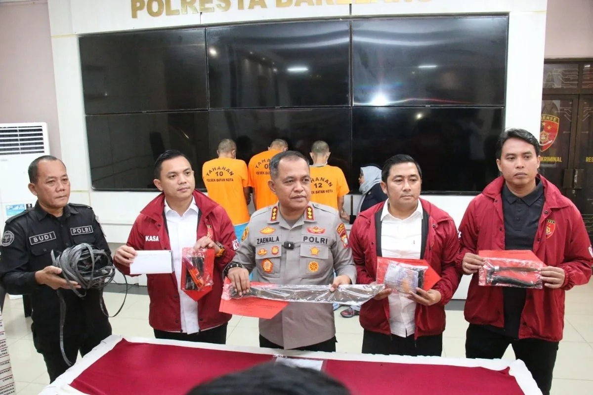 Kutipan berita lingga (68)