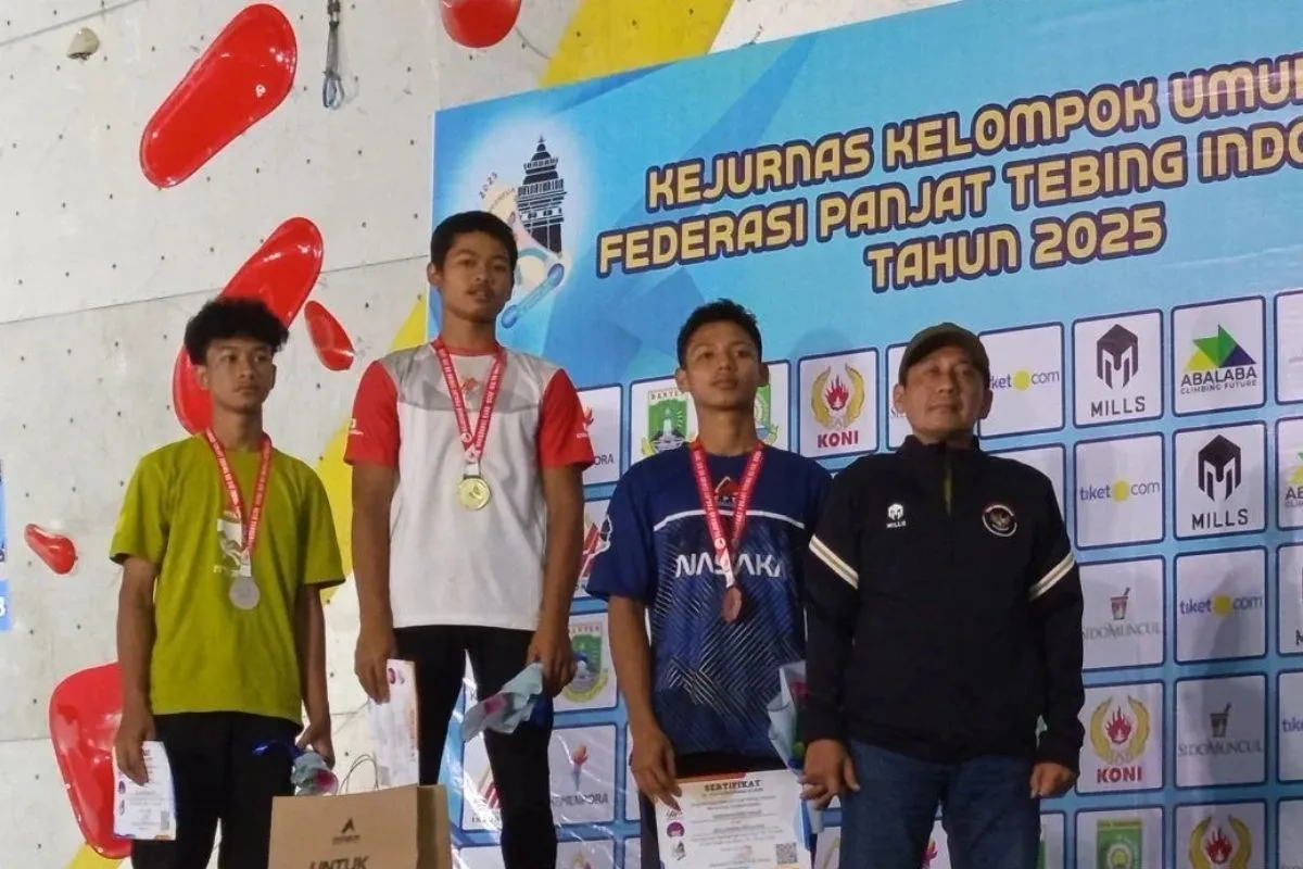 Kutipan berita lingga (74)