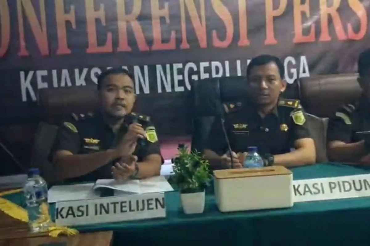 Kutipan berita lingga (80)