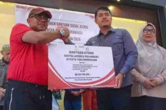 Kutipan berita lingga (83)