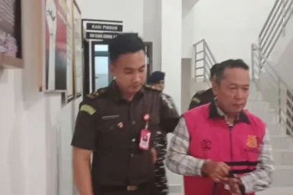 Kutipan berita lingga (84)