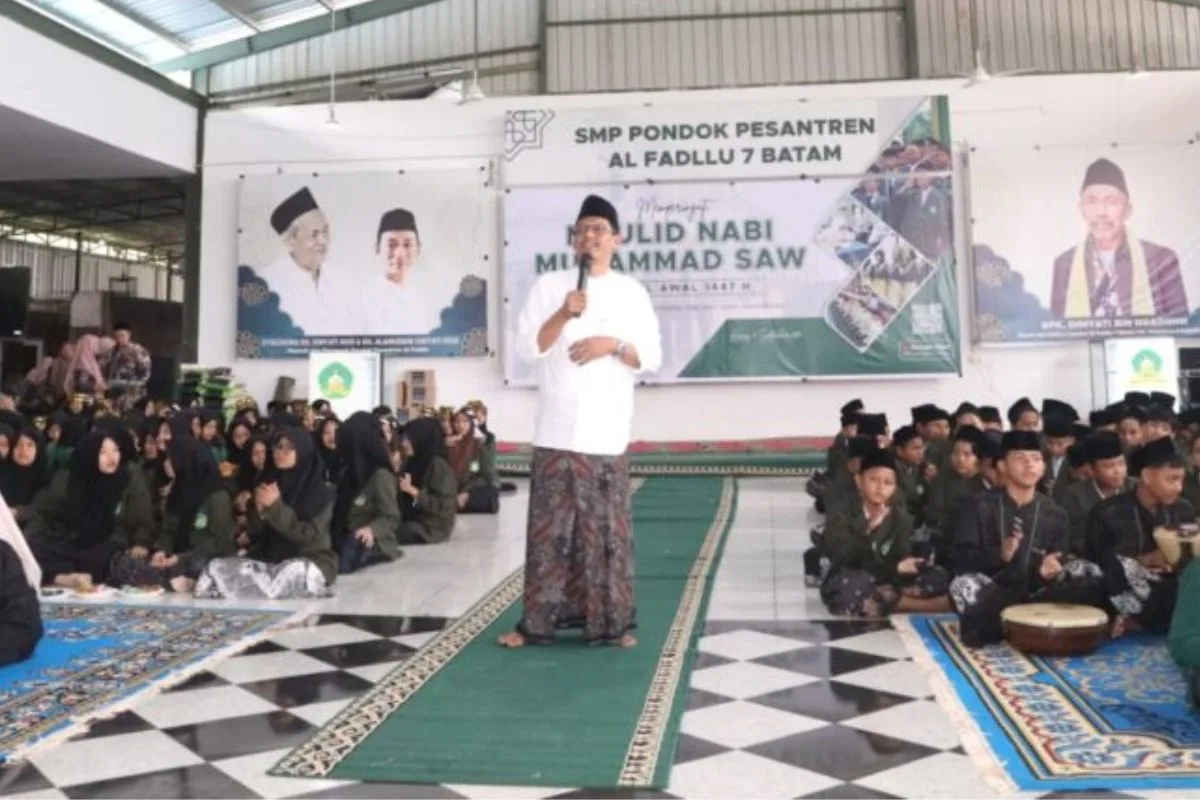 Kutipan berita lingga