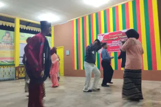 Putih tulisan tangan minimalis youtube thumbnail cover lagu (2)