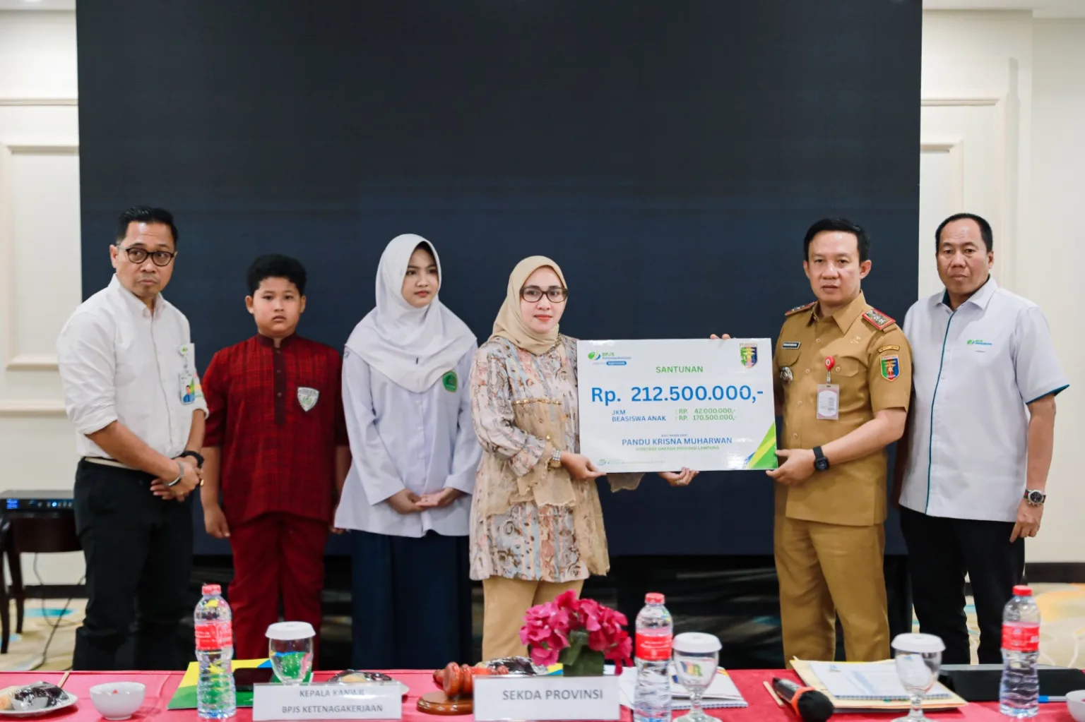 WhatsApp Image 2025 12 08 at 21.57.27